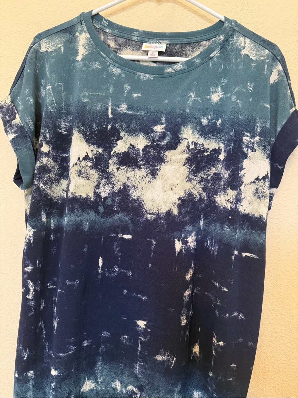 Lularoe Tie-Dye Short Sleeve Tee Dress in Teal and Navy Size Small - Picture 2 of 8